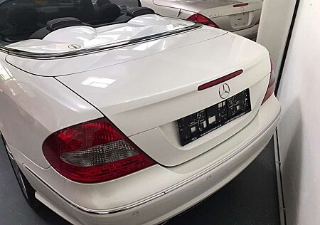 Mercedes-Benz CLK 200 CLK Cabrio 200 Kompressor Avantgarde Grand Edition