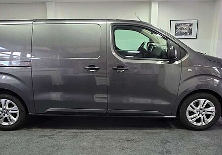 Opel Vivaro Kasten Kamera PDC 82.000 km TÜV 08/2027