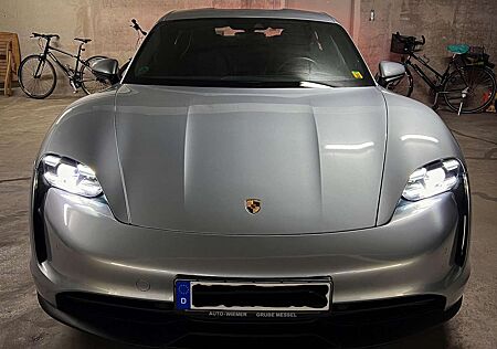 Porsche Taycan 4S