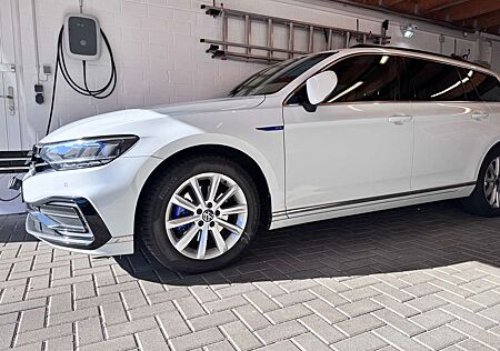 VW Passat Variant Volkswagen 1.4 TSI Plug-In-Hybrid DSG GTE