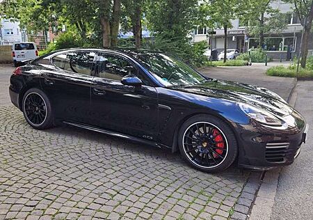 Porsche Panamera GTS