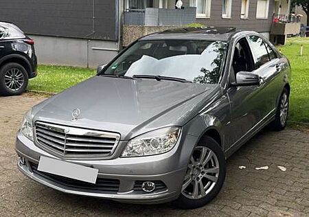 Mercedes-Benz C 180 Kompressor Automatik BlueEFFICIENCY