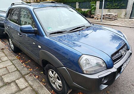 Hyundai Tucson +2.0+4WD+GLS