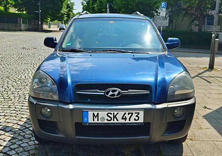 Hyundai Tucson +2.0+4WD+GLS