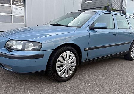 Volvo V70 D5 AWD 4X4 AUTOMATIK,LEDER,AHK,PDC