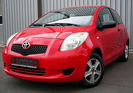 Toyota Yaris Basis 8 Fach bereift