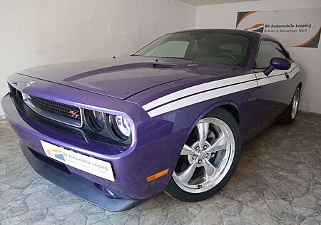 Dodge Challenger RT 5.7 V8 HEMI ***CLEAN-CARFAX*** - sehr gepflegt