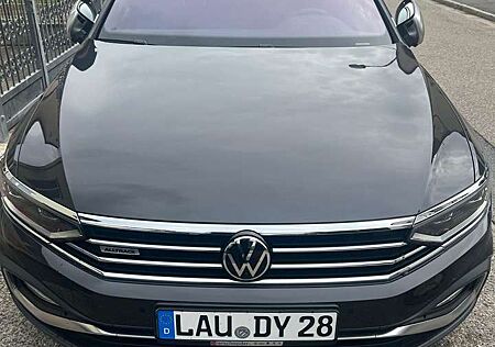 VW Passat Alltrack Volkswagen Variant 2.0 TDI SCR DSG 4Motion