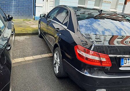 Mercedes-Benz E 220 CDI BlueEfficiency | TÜV NEU!! | Preis VB