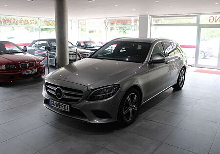 Mercedes-Benz C 180 T SPORTPAKET LED NAVI COMAND AHK DISTRONIC