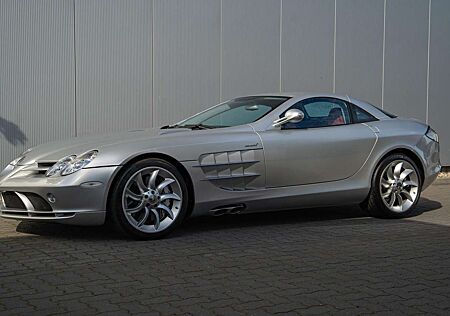 Mercedes-Benz SLR McLaren Coupe *3.152km from new*Service new*