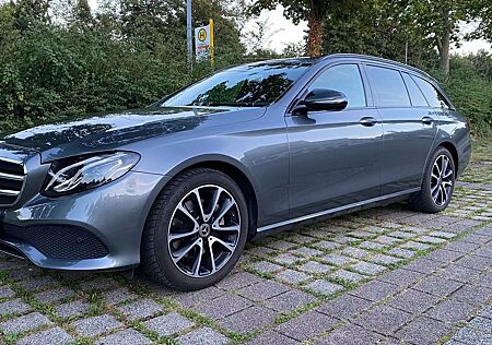 Mercedes-Benz E 200 E-Klasse T-Modell 4Matic T 9G-TRONIC Avantgarde