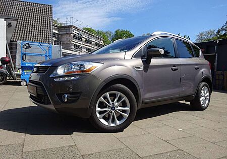 Ford Kuga Titanium/Panorama/T.Leder/Navi/RWK/PDC/AHK/