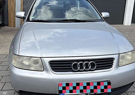 Audi A3 1.6 Ambiente