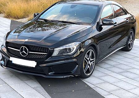 Mercedes-Benz CLA 180 AMG Line