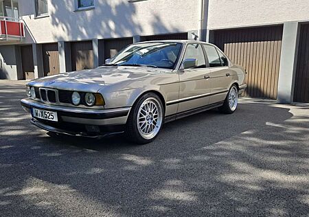BMW 525i 525