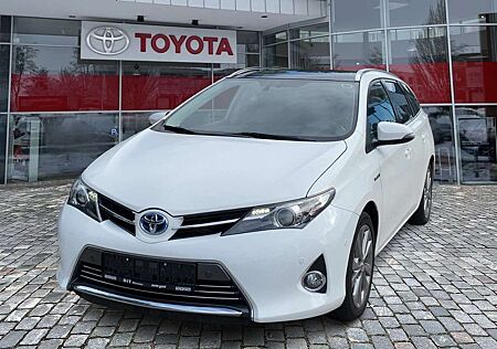 Toyota Auris 1.8 Touring Sports Executive
