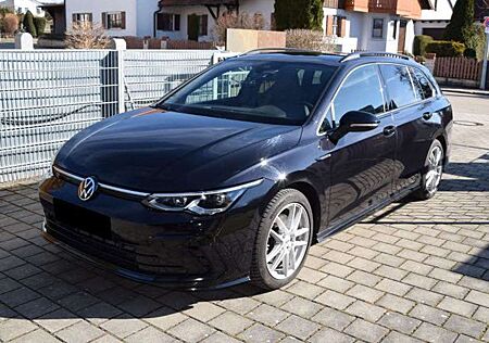 VW Golf Variant Volkswagen Golf VIII Variant Diesel 2.0 TDI SCR DSG R-Line