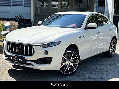 Maserati Levante S Q4 360 KAM LUFT PANO H&K KEYLESS