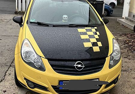 Opel Corsa Color Race - gelb schwarz