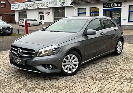 Mercedes-Benz A 180 +Sportsitze+Leder+Bluet.+Allwetter+Scheckh.