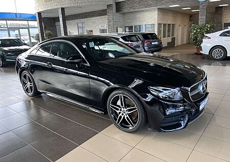 Mercedes-Benz E 220 AMG Styling*Night-Paket*Leder*LED*Navi*SHZ*DAB