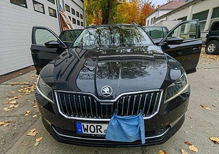 Skoda Superb Combi 2.0 TDI Style