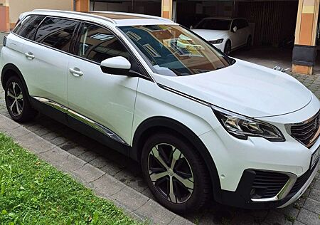 Peugeot 5008 THP 165 EAT6 Crossway