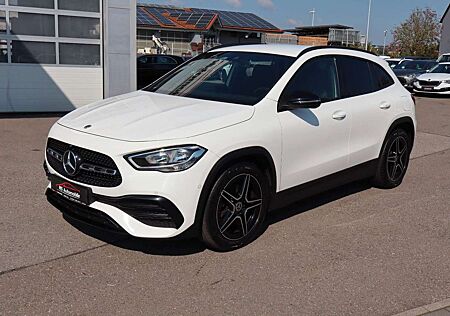 Mercedes-Benz GLA 200 d 4-Matic DCT *AMG Line* Kamera_1.Hand