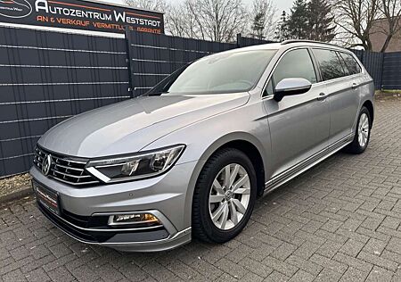 VW Passat Volkswagen / R-Line , Kamera, ACC, Top Zustand