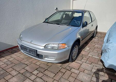 Honda Civic 1.5i