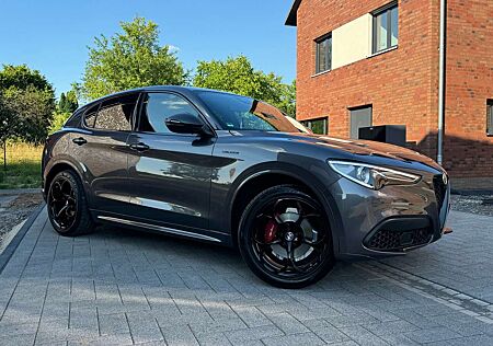 Alfa Romeo Stelvio 2.2 Q4 Veloce CARBON QV FELGEN WIE NEU