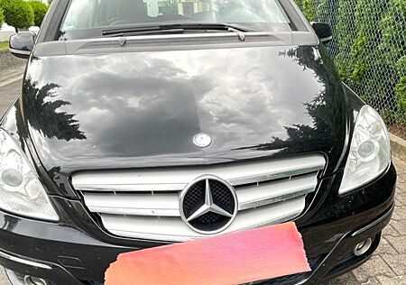 Mercedes-Benz B 150 (245.231) TÜV neu, Freisprecheinrichtung