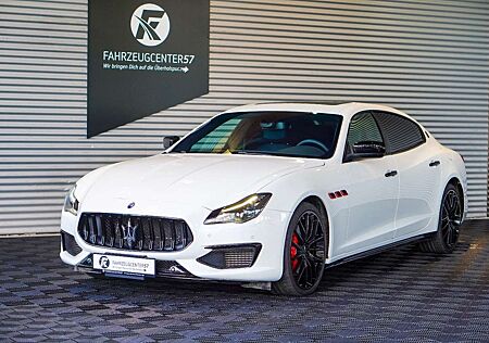 Maserati Quattroporte 3.8 V8 GTS TROFEO OPTIK/RFK/PDC