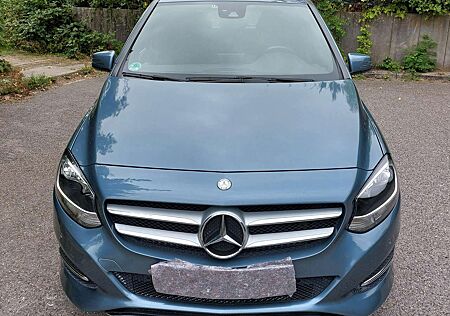 Mercedes-Benz B 200 7G-DCT Urban*Aut.*Kamera*Navi*Alu