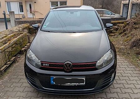 VW Golf GTI Volkswagen Golf 2.0 GTI