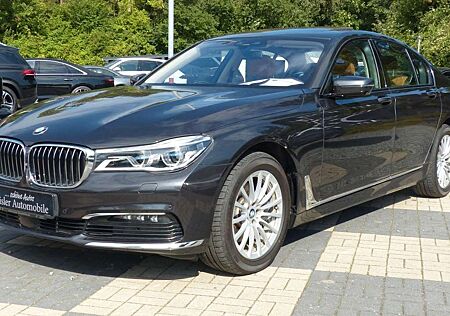 BMW 740 i ExclusivLeder H&K 360° Sitzklima