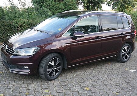 VW Touran Volkswagen Diesel 2.0 TDI SCR Highline Alu Pano Navi DAB AHK