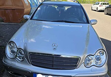 Mercedes-Benz C 180 T Kompressor (203.246)