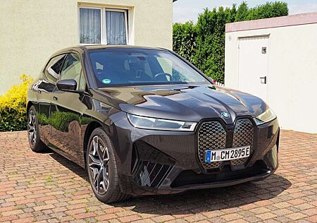BMW iX xDrive40