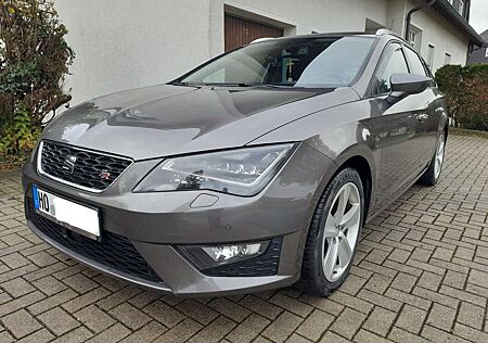 Seat Leon ST FR 1.8 TSI 179PS DSG AHK ACC LED 8 Räder