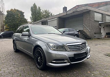 Mercedes-Benz C 200 T CGI BlueEfficiency 7G-Tronic Avantgarde