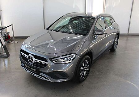 Mercedes-Benz GLA 200 Style LED Kamera Ambiente EASY-PACK-Heck