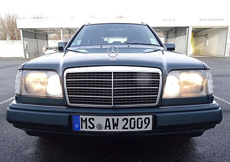 Mercedes-Benz E 280 T, Automatik, Servo, Klima, 4 x el. FH, AHK, ZV...