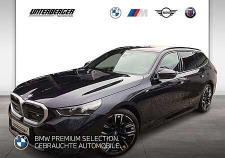 BMW i5 M60 xDrive Touring AHK-AUTOBAHNASSISTENT-20"-LEDER