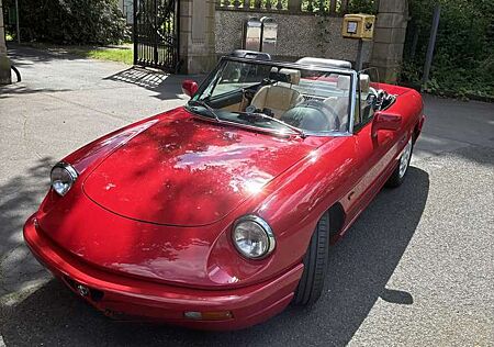 Alfa Romeo Spider 2.0