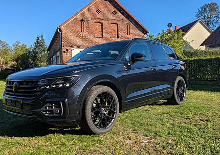 VW Touareg Volkswagen 3.0 V6 TDI 4M R-Line Standheizung Massagesitze