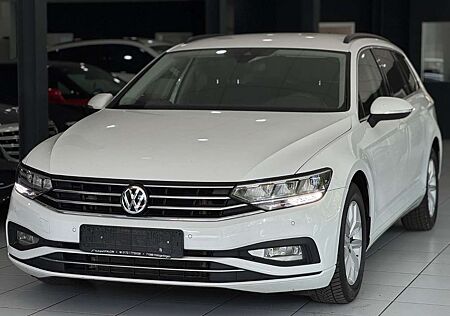 VW Passat Variant Volkswagen Passat Var. 1.5TSI *BUSI.*NAVI+*LED*ACC*SHZ*AHK*