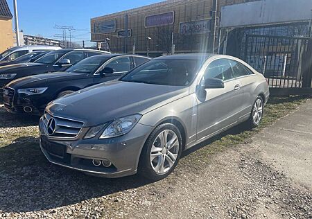 Mercedes-Benz E 200 Coupe BlueEFFICIENCY Automatik Avantgarde