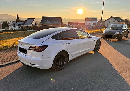 Tesla Model 3 Langstreckenbatt. Allradantrieb Dual Motor